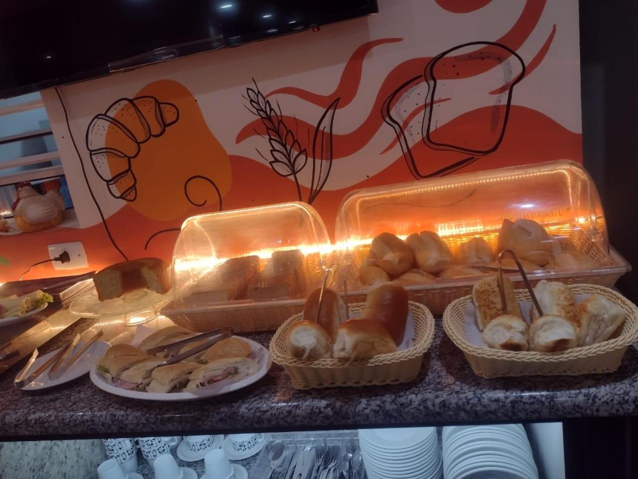 Attriun Hotel グアルーリョス エクステリア 写真
